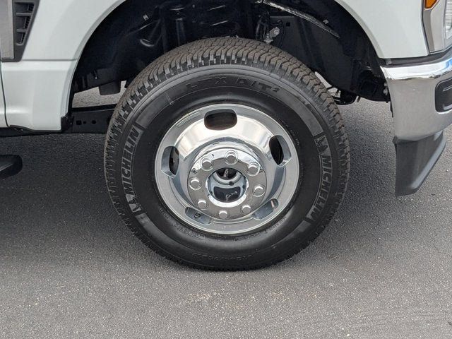 2025 Ford Super Duty F-350 DRW Crew Cab Pickup - 22916136 - 10