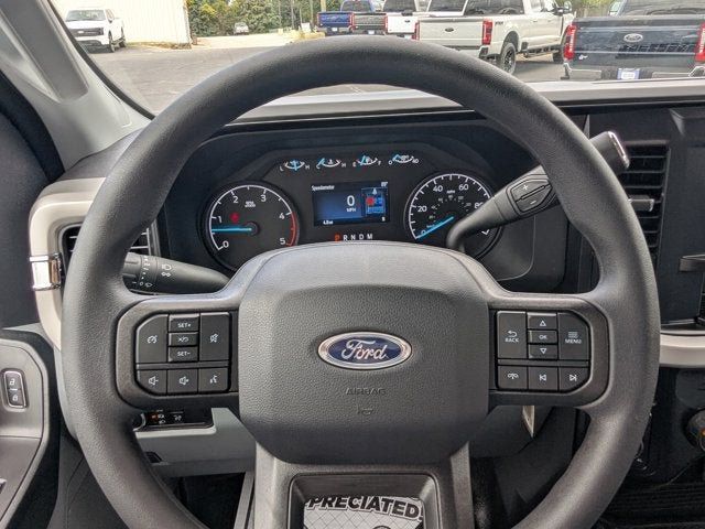 2025 Ford Super Duty F-350 DRW Crew Cab Pickup - 22916136 - 18