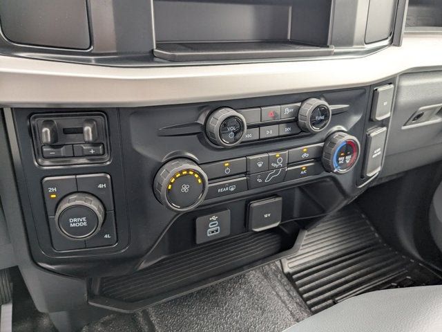2025 Ford Super Duty F-350 DRW Crew Cab Pickup - 22916136 - 23