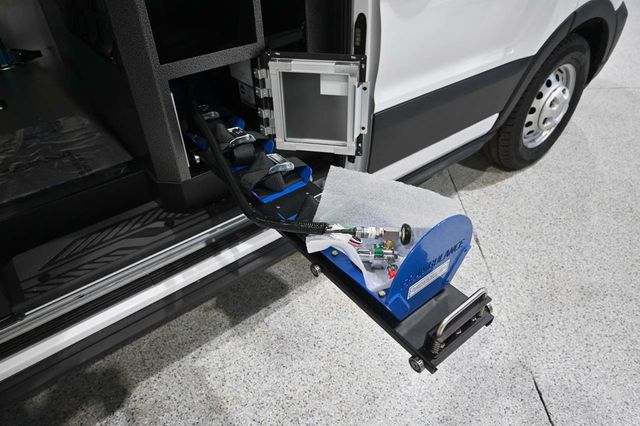2025 Ford Transit Cargo Van T-350 148" Med Rf 9500 GVWR AWD - 23012813 - 17