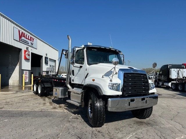 2025 Freightliner 114SD 2025 FREIGHTLINER 114SD ROLL OFF - 22991188 - 2