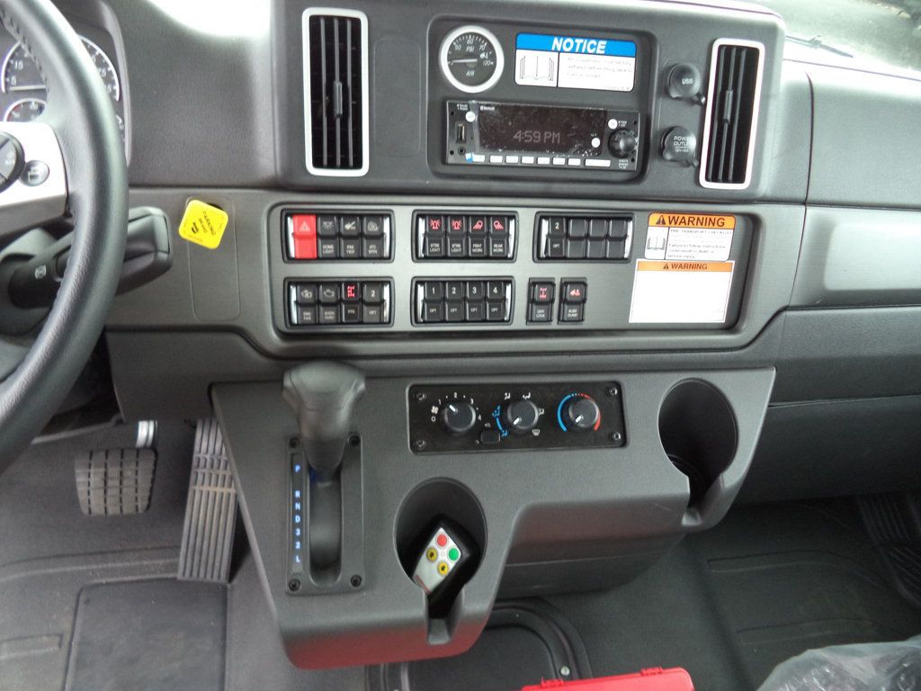 2025 Freightliner Business Class M2 106 22ft Jerrdan Rollback Tow Truck 22ngaf6t-w-lp Crew Cab - 22677197 - 42