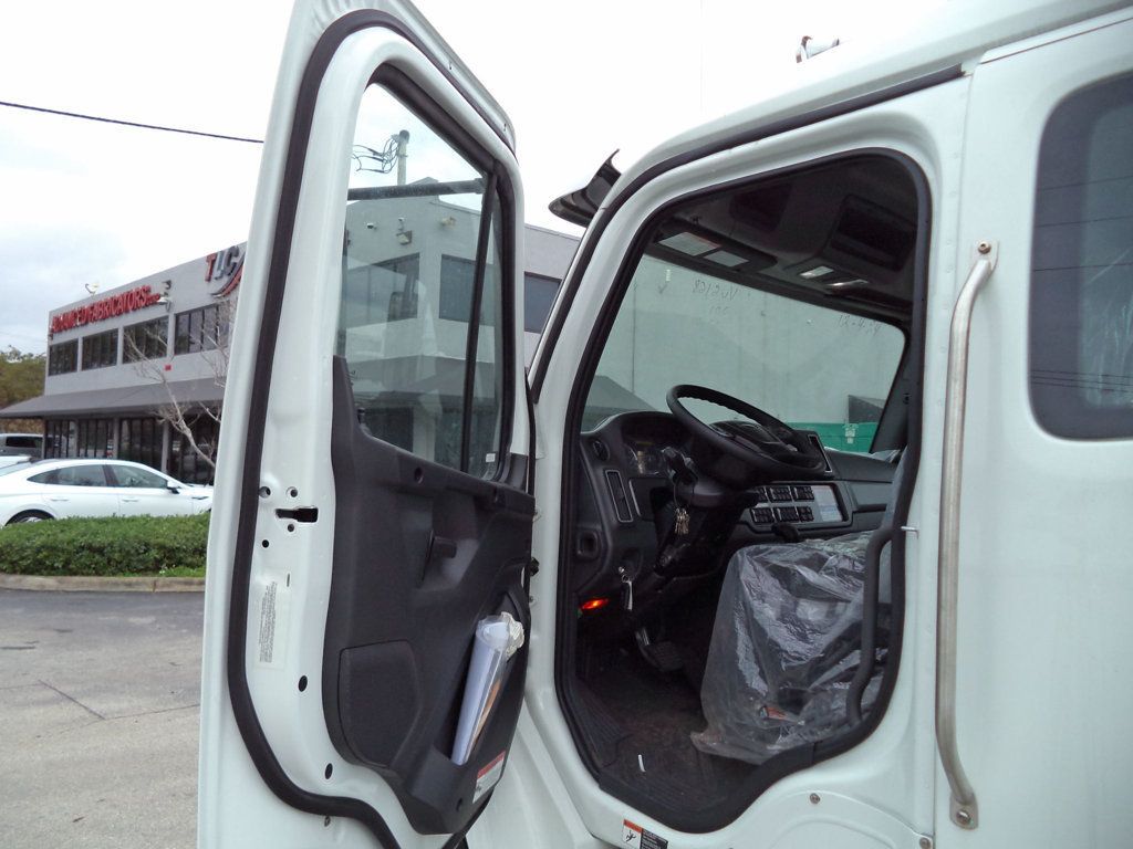 2025 Freightliner Business Class M2 106 22ft Jerrdan Rollback Tow Truck 22srr6t-w-lp - 22786119 - 26