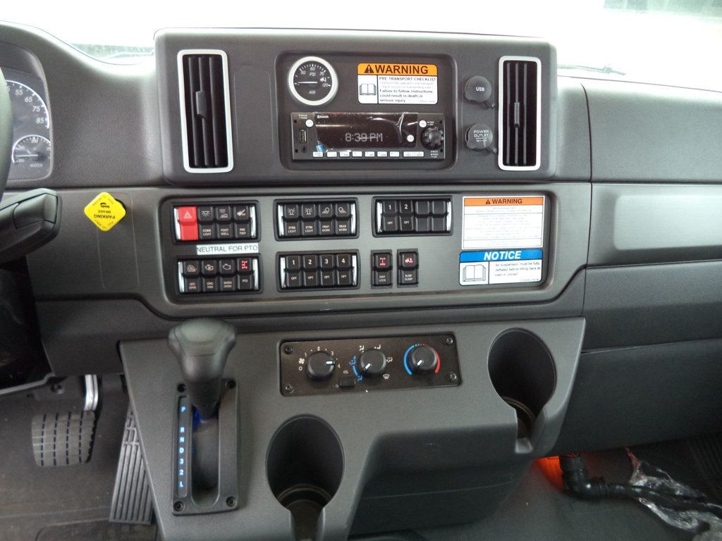 2025 Freightliner Business Class M2 106 22ft Jerrdan Rollback Tow Truck 22srr6t-w-lp - 22786119 - 30