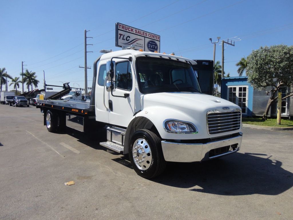 2025 New Freightliner BUSINESS CLASS M2 106 22FT JERRDAN ROLLBACK TOW