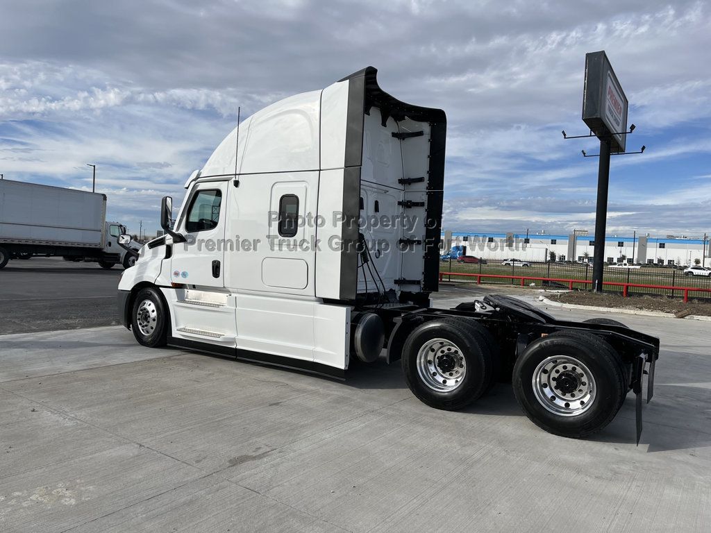 New 2025 FREIGHTLINER Cascadia PT126SLP For Sale Fort Worth, TX VR8356