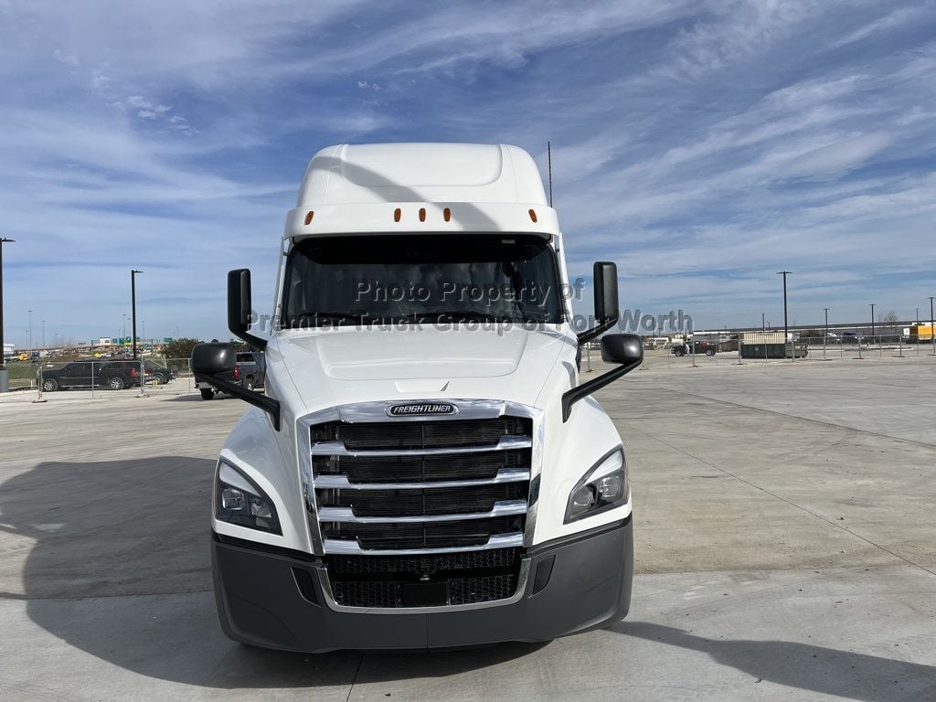 New 2025 FREIGHTLINER Cascadia PT126SLP For Sale Fort Worth, TX VR8357