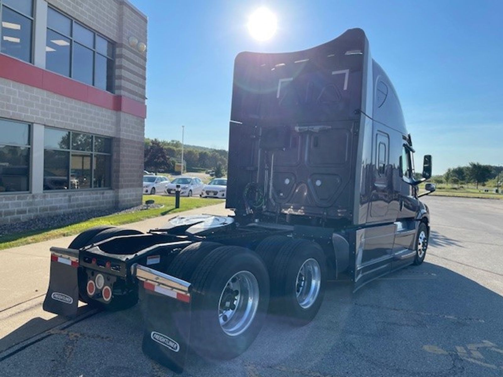 New 2025 FREIGHTLINER Cascadia PT126SLP For Sale La Crosse, WI WC0794