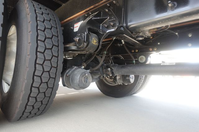 2025 HINO L6 (18ft Attenuator) - 22909907 - 17