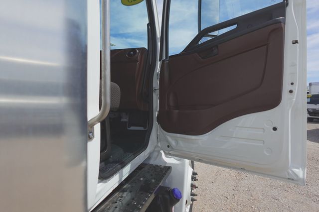 2025 HINO L6 (26ft Box w/ ICC Bumper) - 22699999 - 18