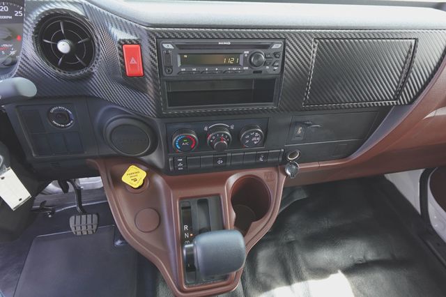 2025 HINO L6 (26ft Box w/ ICC Bumper) - 22699999 - 33