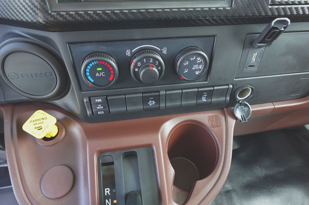 2025 HINO L6 (26ft Box w/ ICC Bumper) - 22699999 - 34