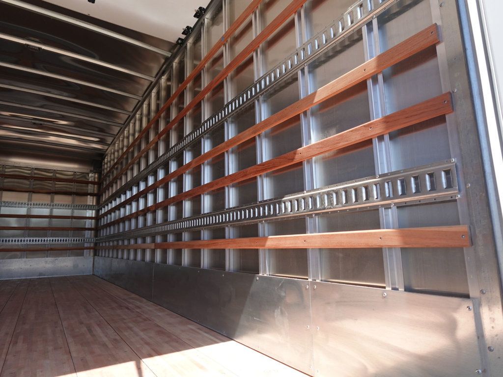 2025 HINO L6 (26ft Box with Lift Gate) - 22803491 - 23