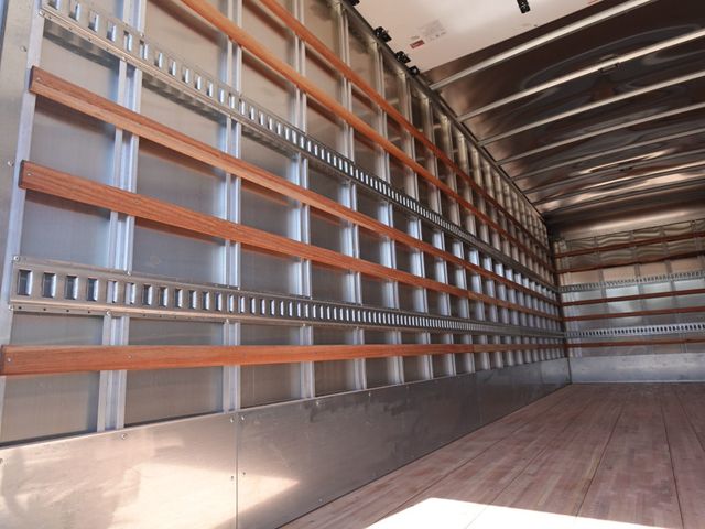 2025 HINO L6 (26ft Box with Lift Gate) - 22803491 - 24