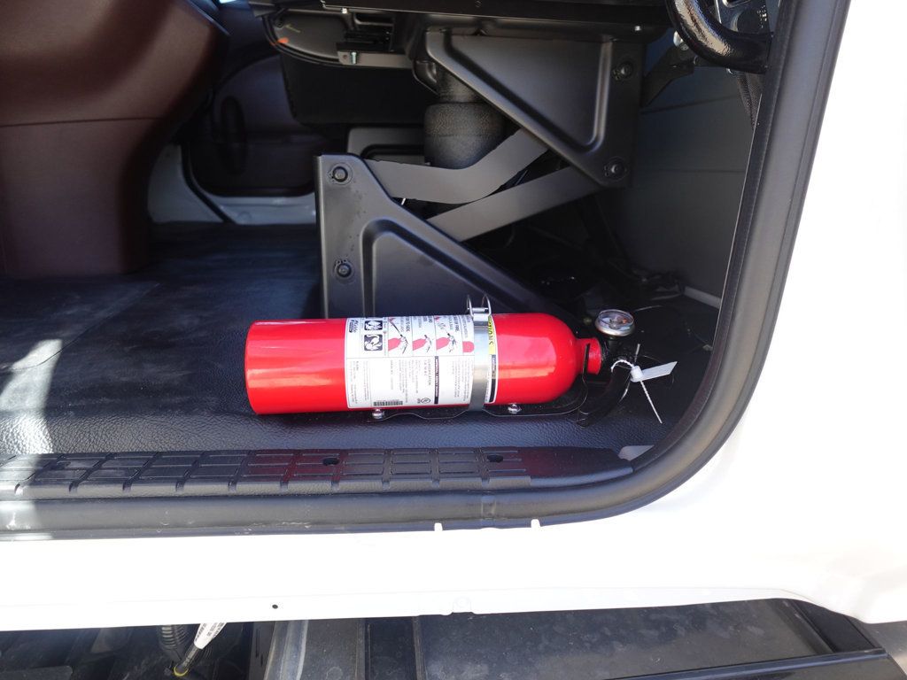 2025 HINO L6 (26ft Box with Lift Gate) - 22803491 - 40