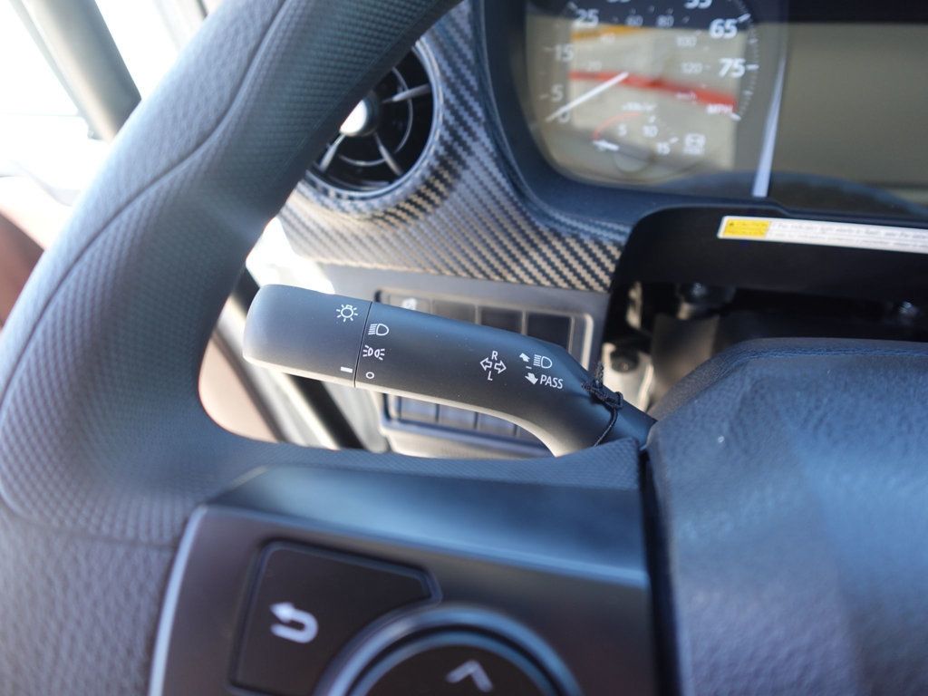 2025 HINO L6 (26ft Box with Lift Gate) - 22803491 - 44