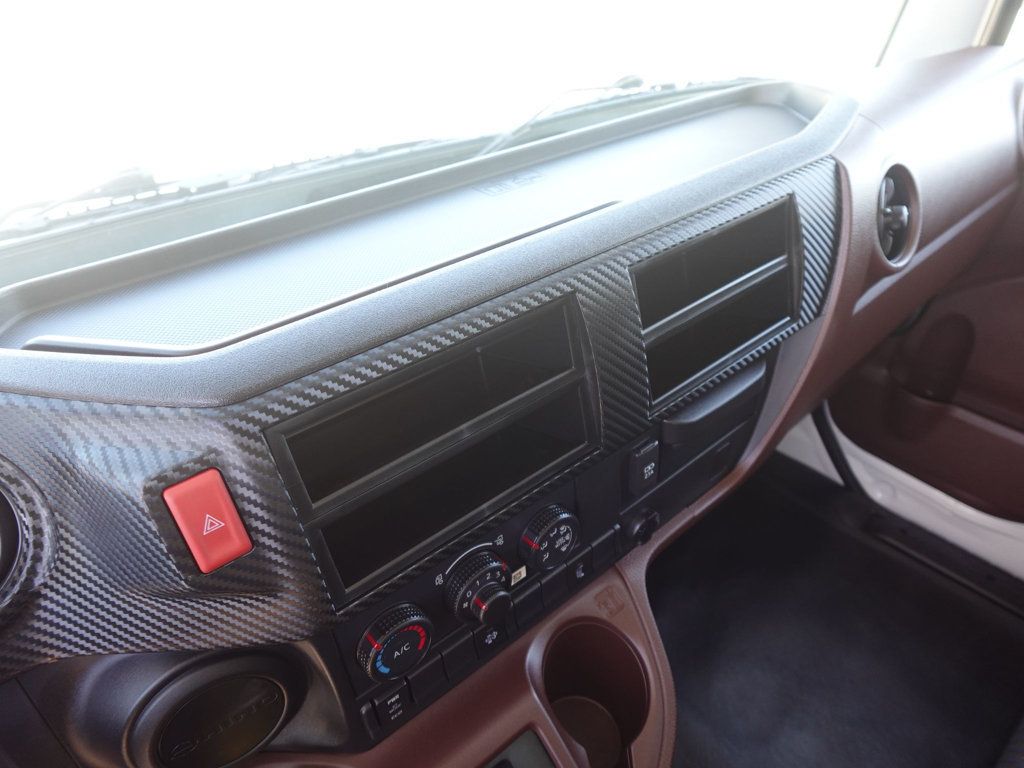 2025 HINO L6 (26ft Box with Lift Gate) - 22803491 - 53