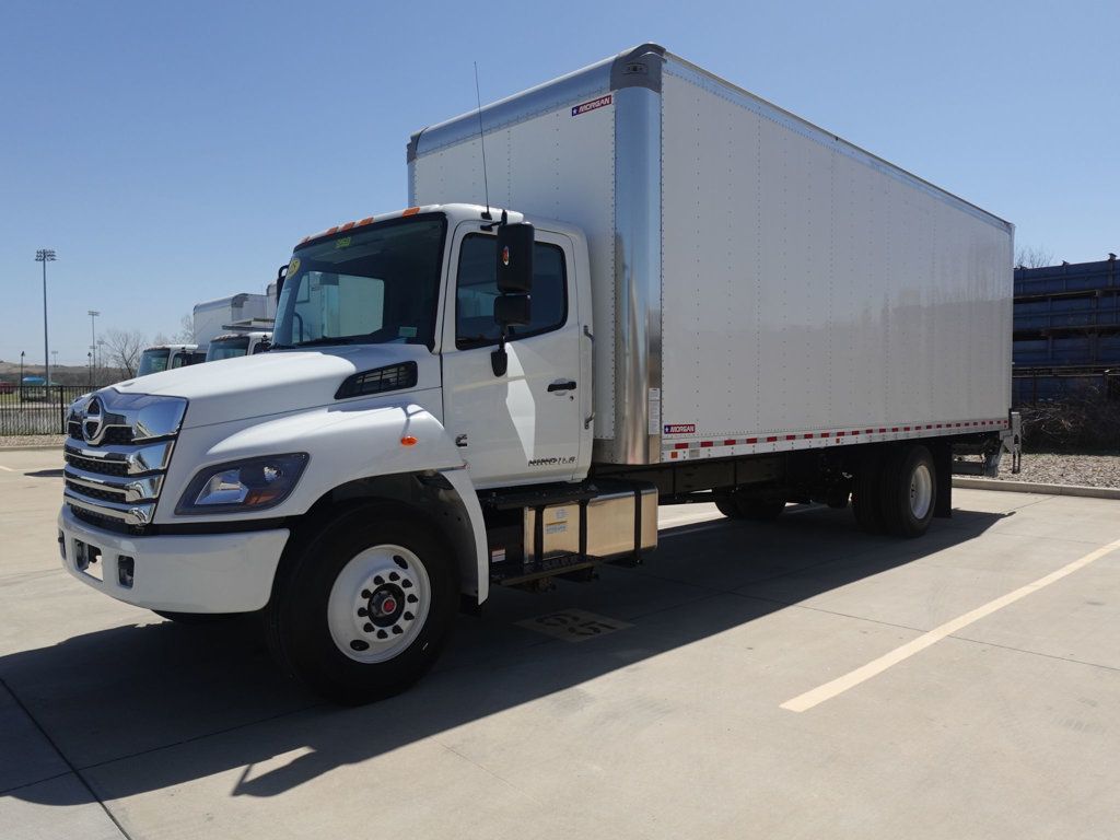 2025 HINO L6 (26ft Box with Lift Gate) - 22803631 - 2