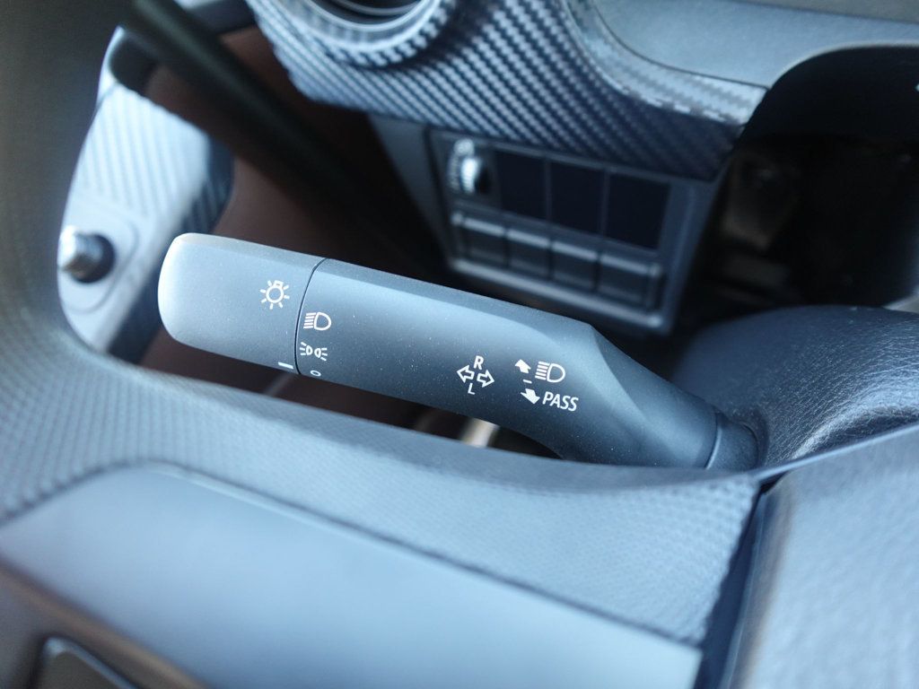 2025 HINO L6 (26ft Box with Lift Gate) - 22803631 - 39