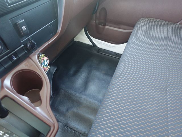 2025 HINO L6 (26ft Box with Lift Gate) - 22803631 - 55