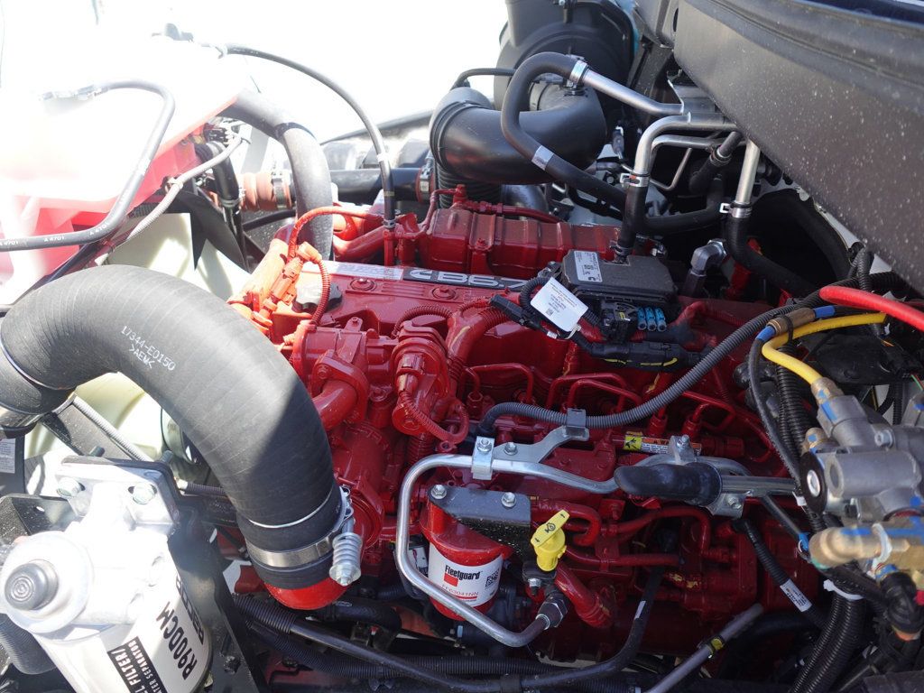 2025 HINO L6 (26ft Box with Lift Gate) - 22803631 - 68