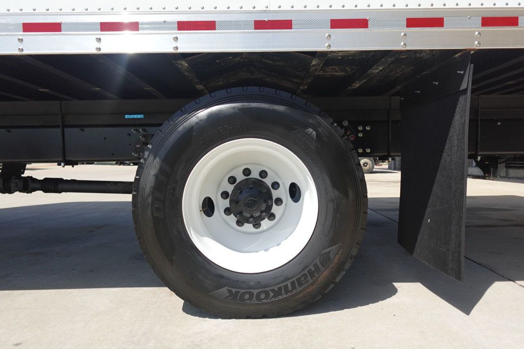2025 HINO L6 (26ft Box with Lift Gate) - 22824752 - 17