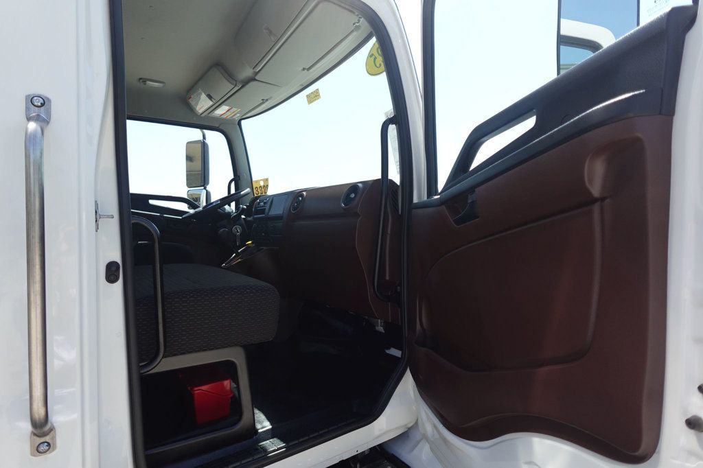 2025 HINO L6 (26ft Box with Lift Gate) - 22824752 - 35