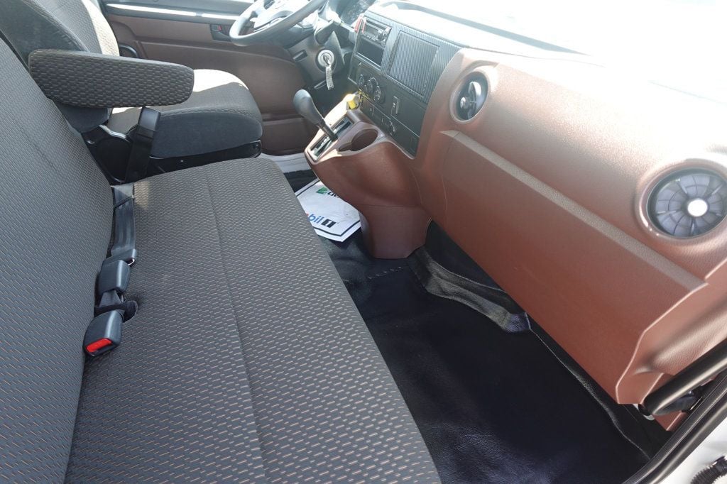 2025 HINO L6 (26ft Box with Lift Gate) - 22824752 - 36