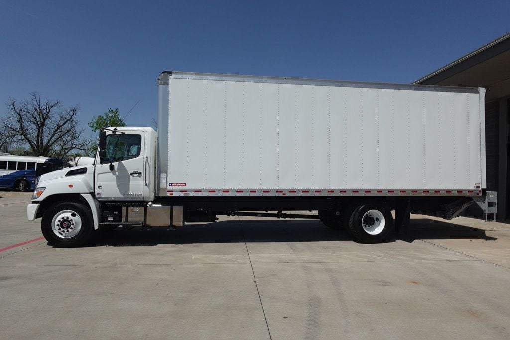 2025 HINO L6 (26ft Box with Lift Gate) - 22824752 - 3