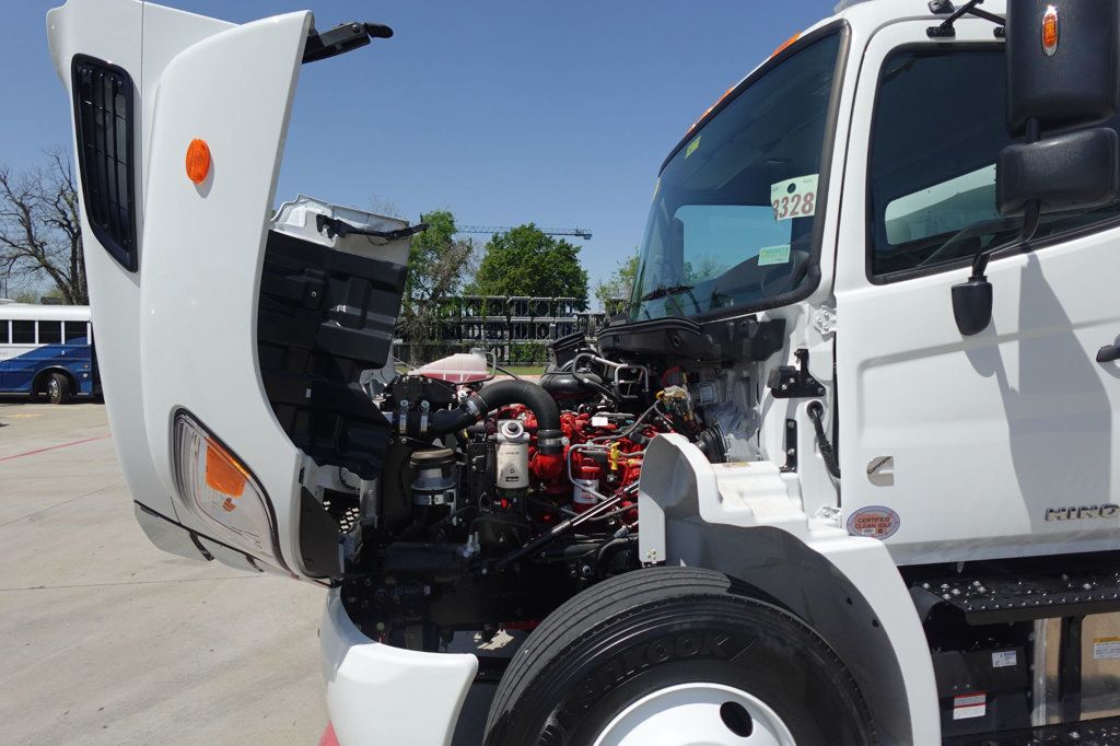 2025 HINO L6 (26ft Box with Lift Gate) - 22824752 - 39