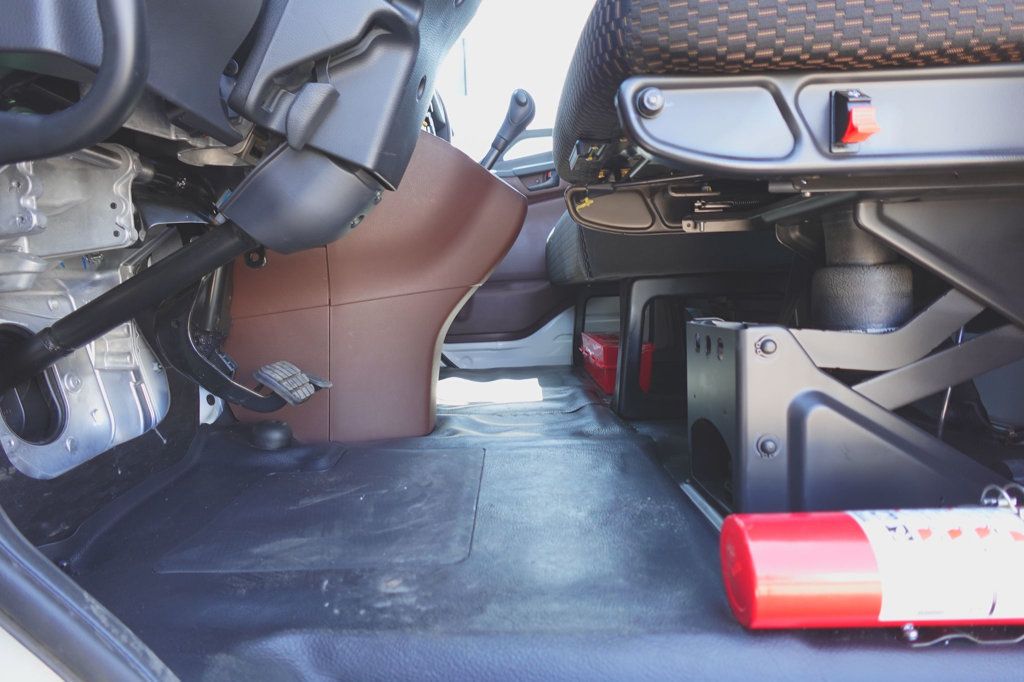 2025 HINO L6 (26ft Box w/ Lift Gate) - 22678822 - 19