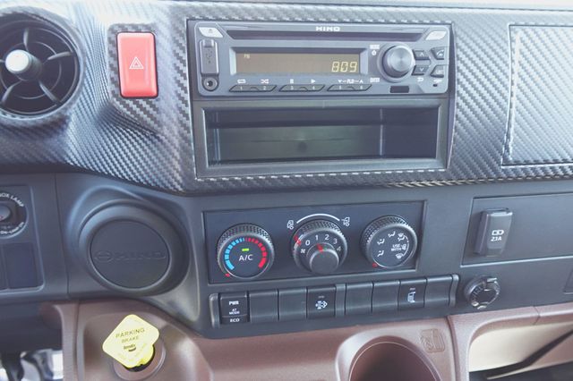 2025 HINO L6 (26ft Box w/ Lift Gate) - 22678822 - 34