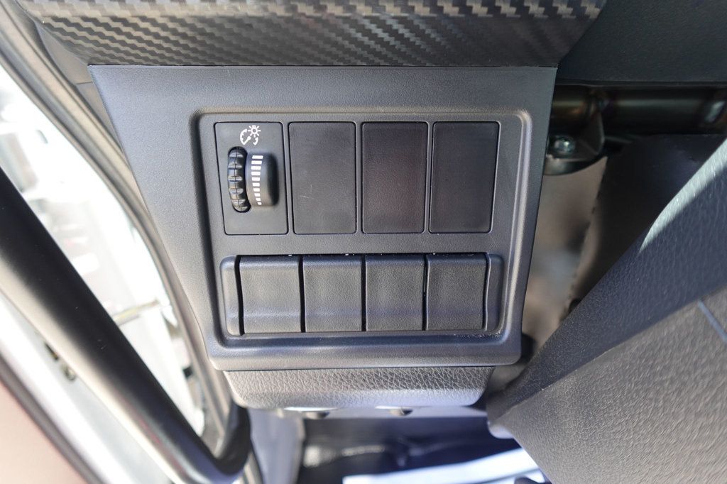 2025 HINO L6 (26ft Box w/ Lift Gate) - 22824717 - 26