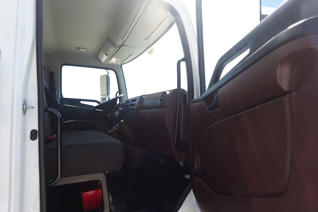 2025 HINO L6 (26ft Box w/ Lift Gate) - 22824717 - 33