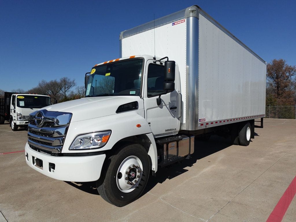 2025 HINO L6 (26ft Box w/ Pull Out Ramp) - 22574102 - 2