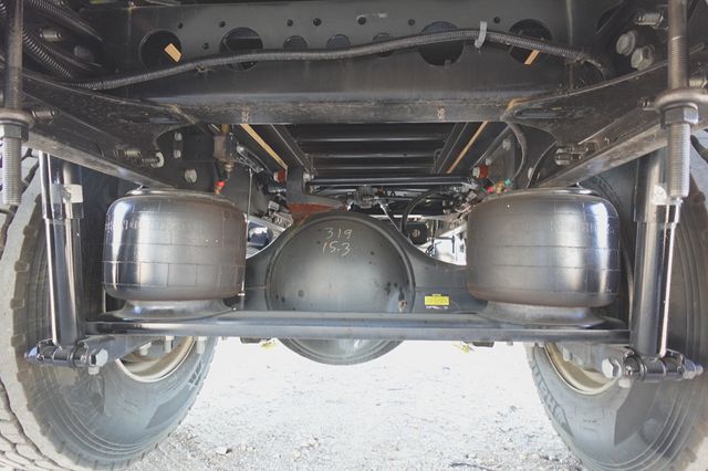 2025 HINO L6 (26ft Stake bed w/ Lift Gate) - 22638328 - 17