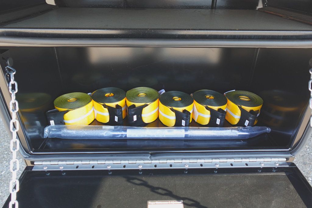 2025 HINO L6 (26ft Stake bed w/ Lift Gate) - 22638328 - 19