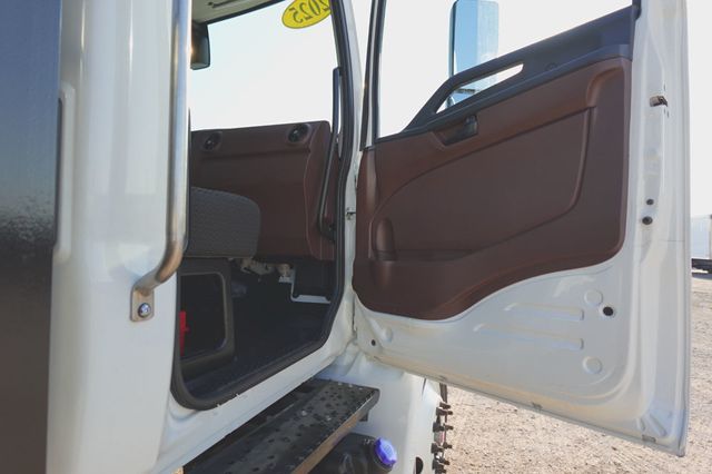 2025 HINO L6 (26ft Stake bed w/ Lift Gate) - 22638328 - 22