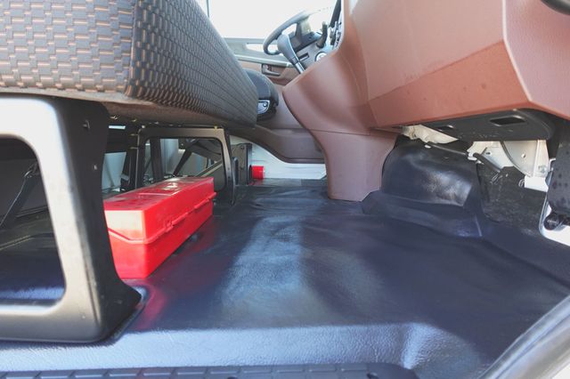 2025 HINO L6 (26ft Stake bed w/ Lift Gate) - 22638328 - 24