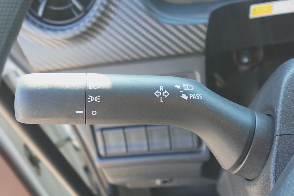 2025 HINO L6 (26ft Stake bed w/ Lift Gate) - 22638328 - 33