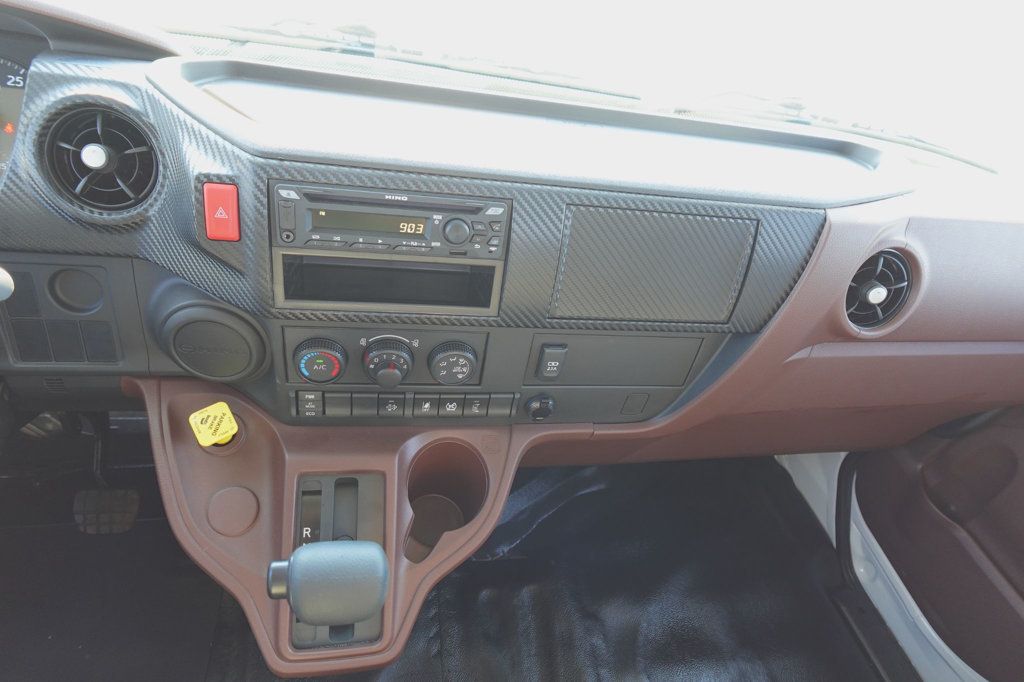 2025 HINO L6 (26ft Stake bed w/ Lift Gate) - 22638328 - 36