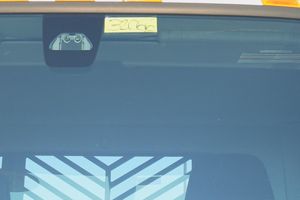 2025 HINO L6 (26ft Stake bed w/ Lift Gate) - 22638328 - 55