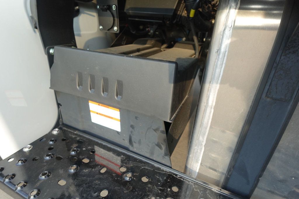 2025 HINO L6 (Cab & Chassis) - 22803631 - 21