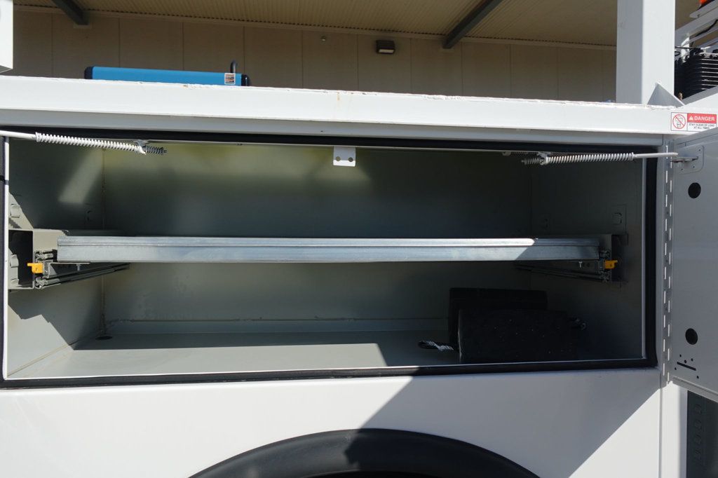 2025 HINO L6 (Service Body with Crane) - 22989299 - 19