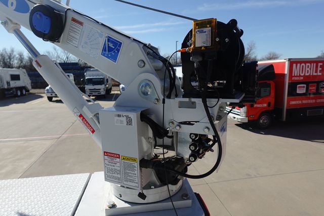 2025 HINO L6 (Service Body with Crane) - 22989299 - 32