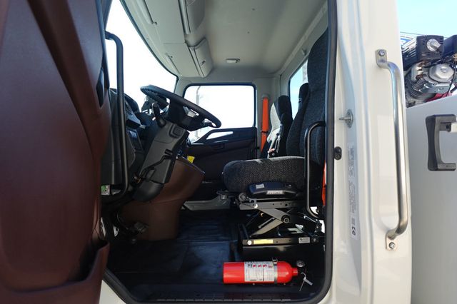 2025 HINO L6 (Service Body with Crane) - 22989299 - 54