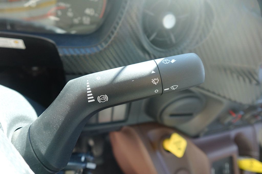 2025 HINO L6 (Service Body with Crane) - 22989299 - 62