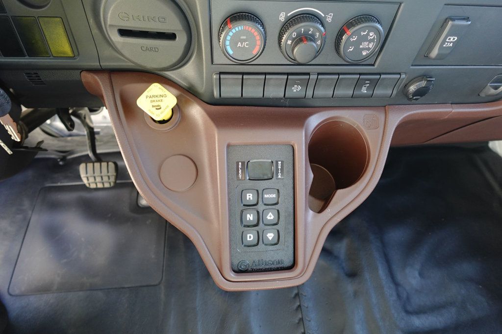 2025 HINO L6 (Service Body with Crane) - 22989299 - 64