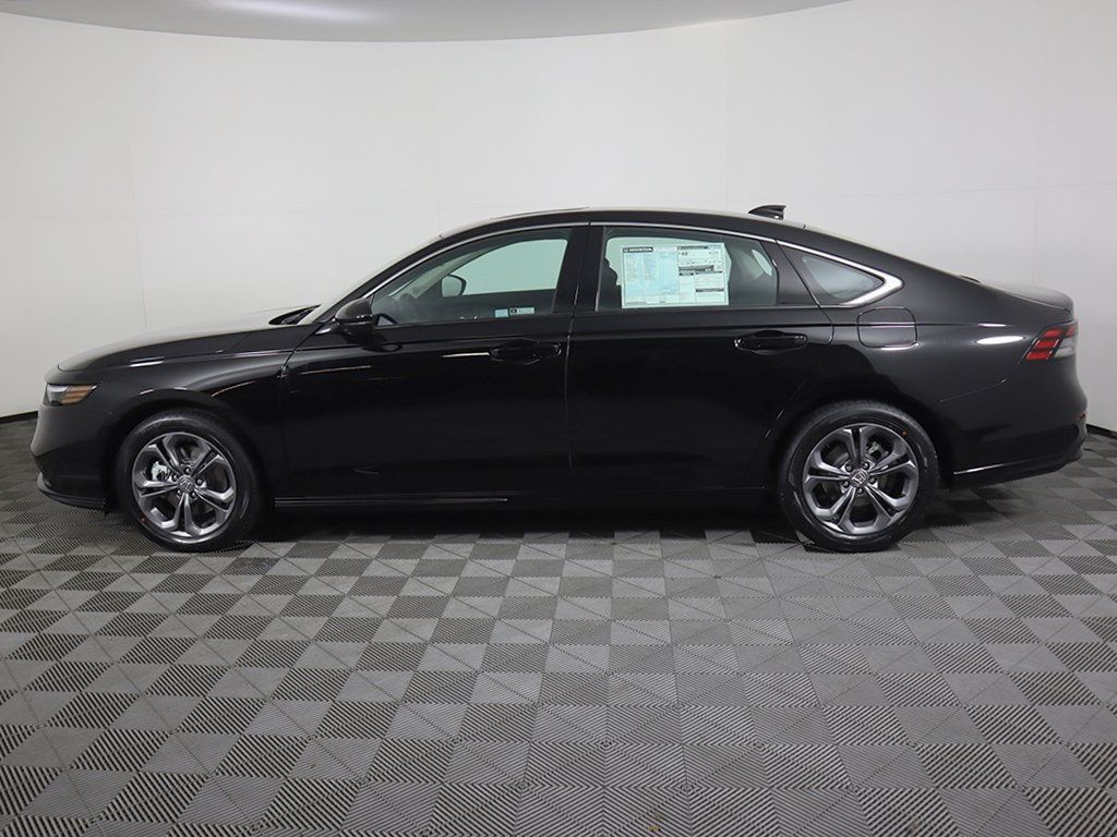 2025 Honda Accord Hybrid EX-L Hybrid Sedan - 22655131 - 16