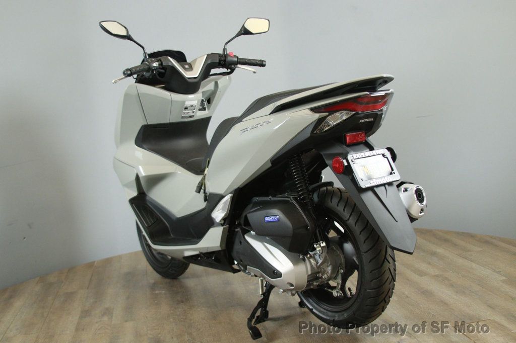 2025 Honda PCX In Stock Now! - 22918581 - 9